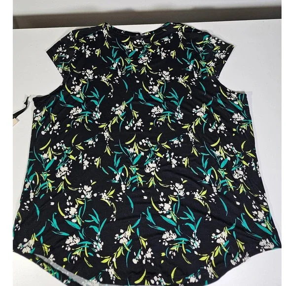 EMALINE WOMAN Floral Print Black Green White Short Sleeve Top Plus Size 2X - Picture 4 of 8